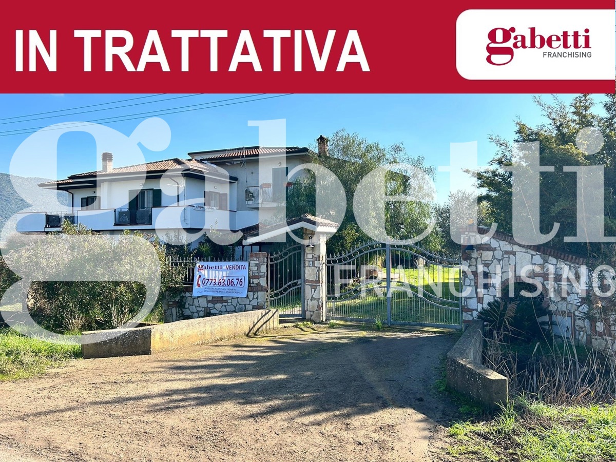 Villa Bifamiliare in vendita a Sezze, 5 locali, prezzo € 240.000 | PortaleAgenzieImmobiliari.it
