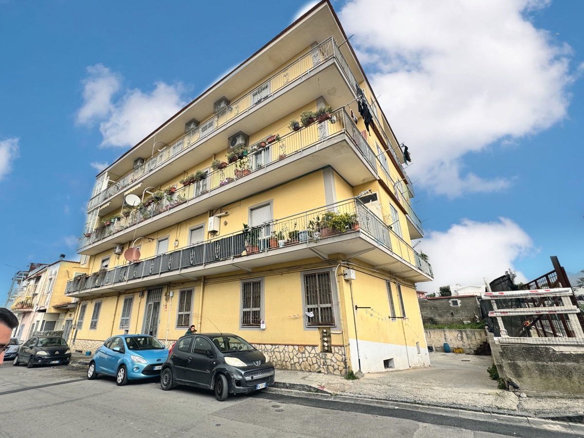 Appartamento in vendita a Santa Maria la Carità, 3 locali, prezzo € 200.000 | PortaleAgenzieImmobiliari.it