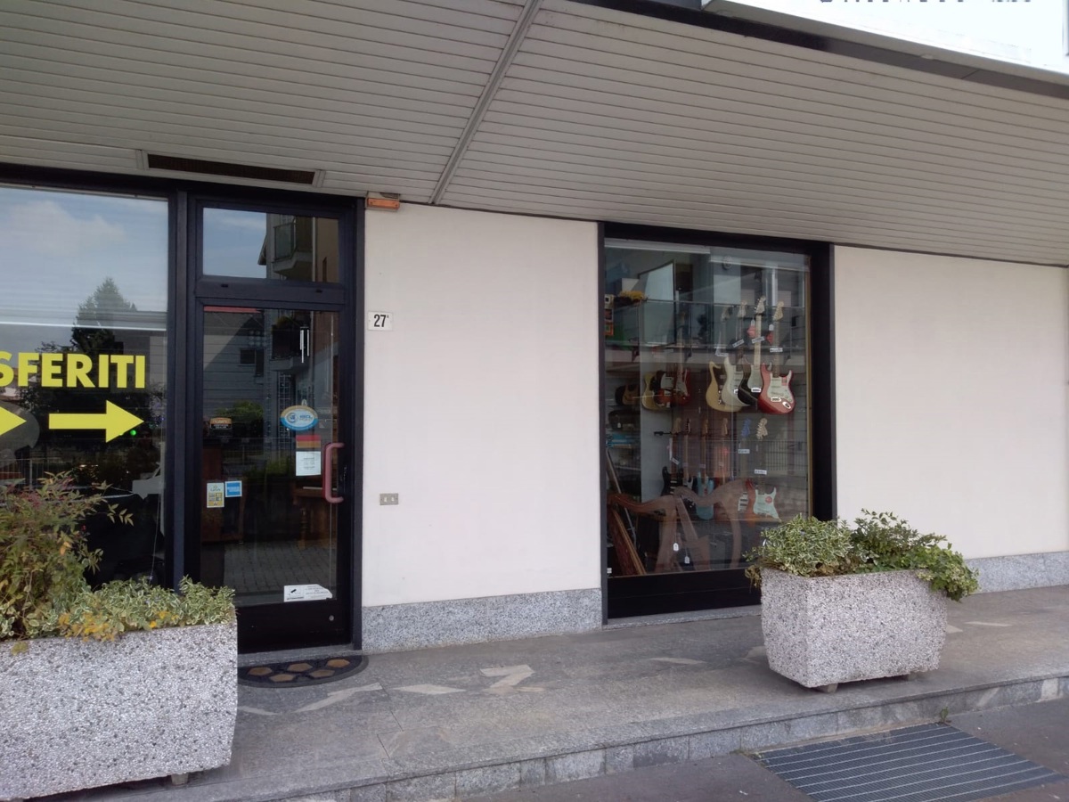 Negozio / Locale in vendita a Legnano, 9999 locali, prezzo € 125.000 | PortaleAgenzieImmobiliari.it