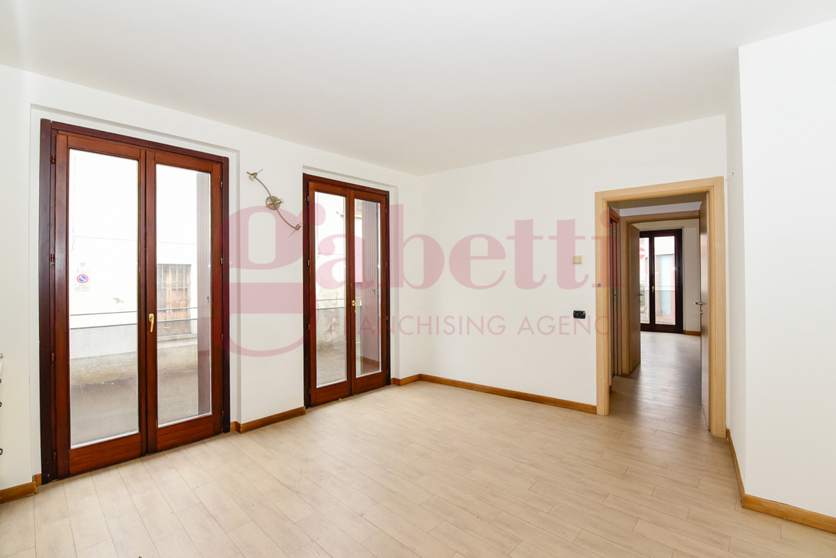Appartamento in vendita a Cabiate, 2 locali, prezzo € 119.500 | PortaleAgenzieImmobiliari.it