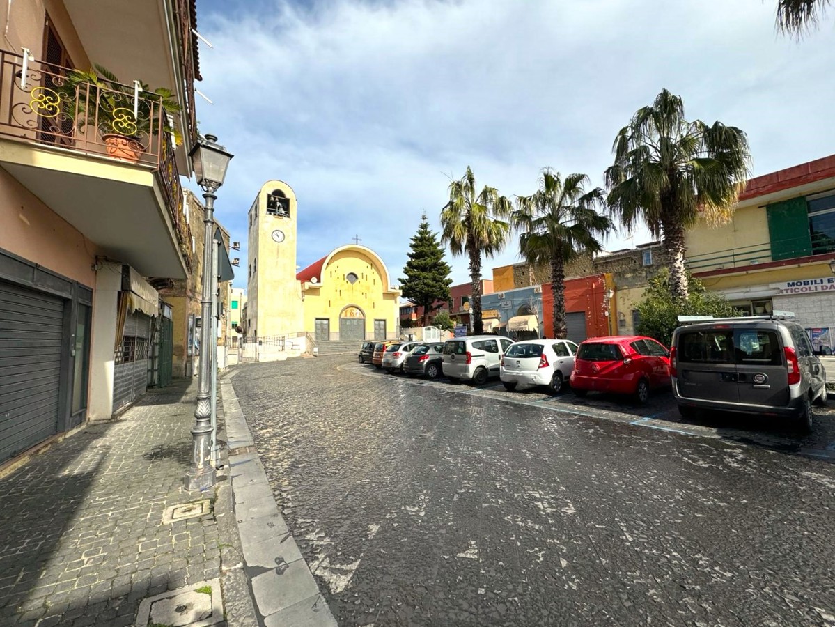 Appartamento in vendita a Monte di Procida, 2 locali, prezzo € 155.000 | PortaleAgenzieImmobiliari.it