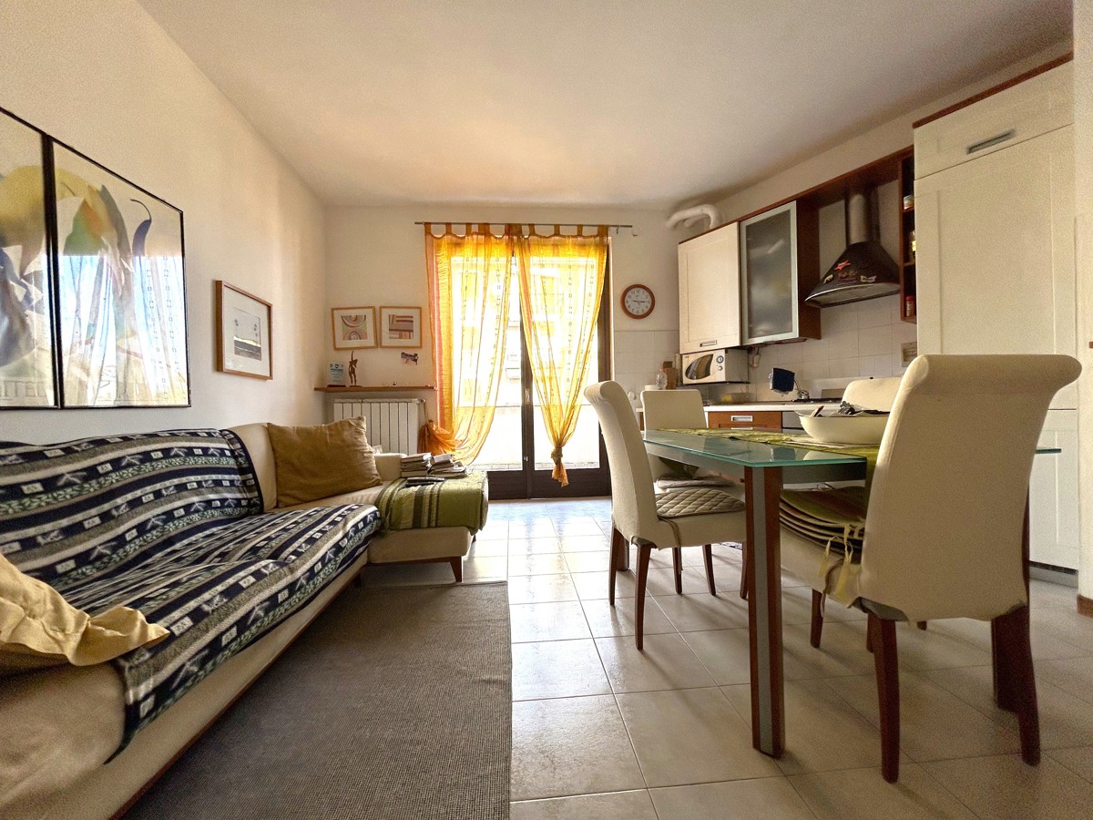 Appartamento in vendita a Cornate d'Adda, 2 locali, prezzo € 145.000 | PortaleAgenzieImmobiliari.it