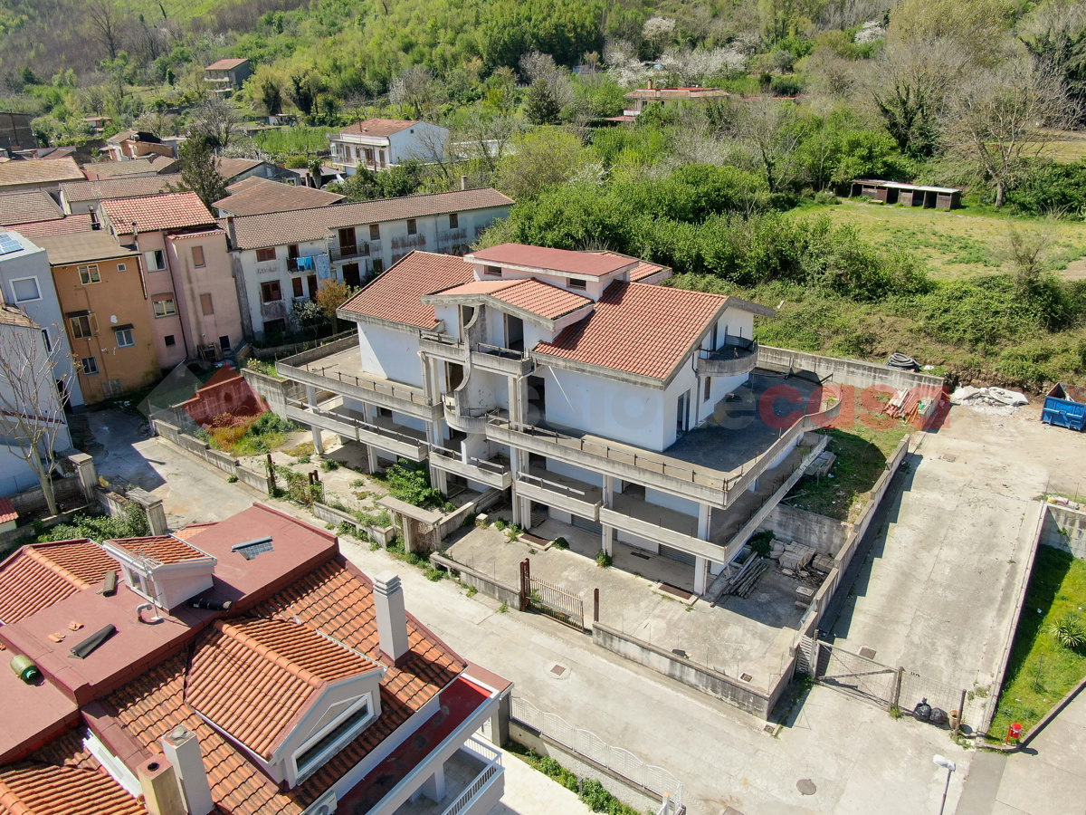 Villa Bifamiliare in Vendita a Mercato San Severino