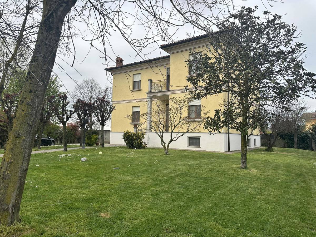Villa in vendita a Filighera, 12 locali, prezzo € 369.000 | PortaleAgenzieImmobiliari.it