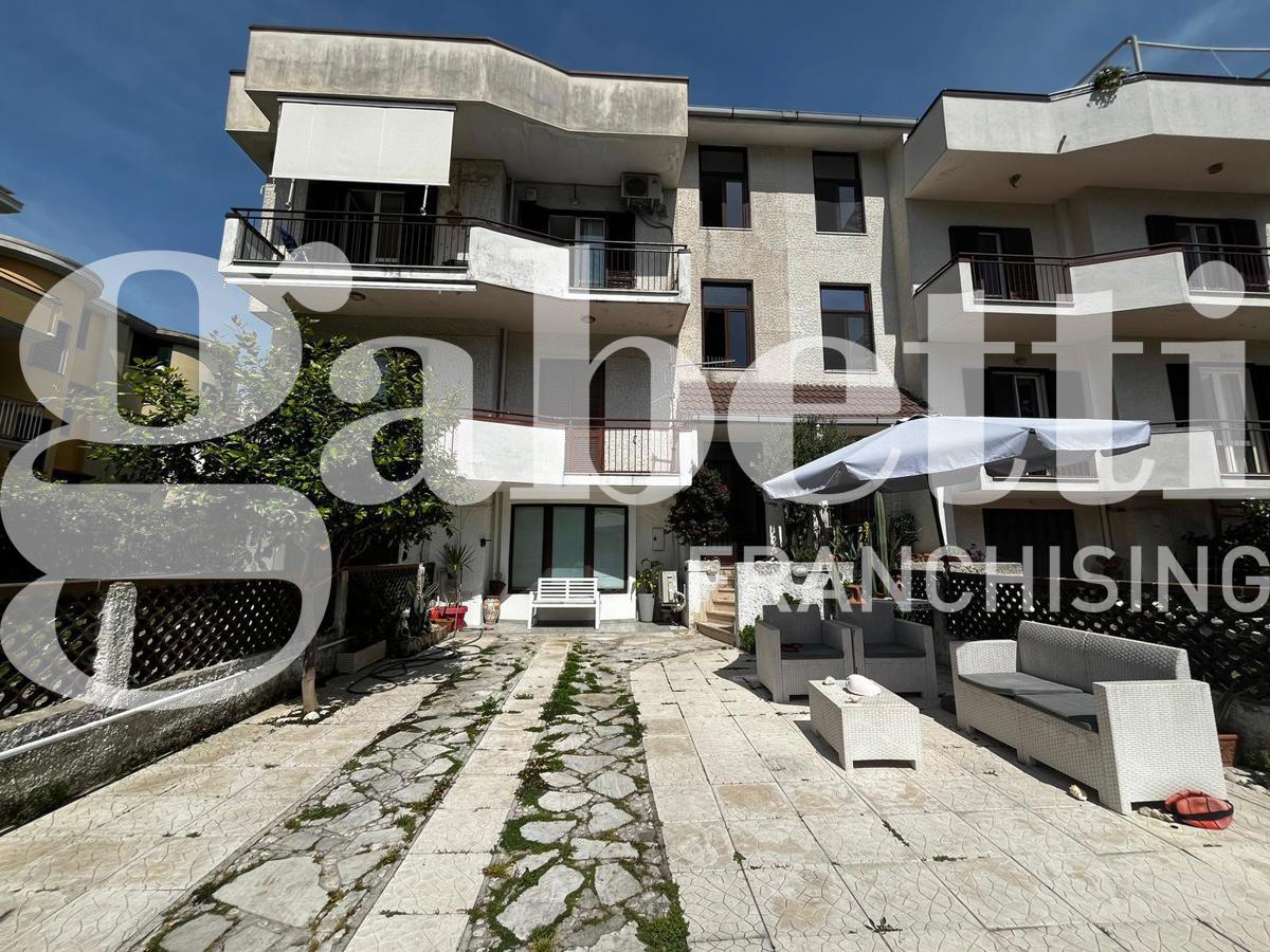Appartamento in vendita a Roccapiemonte, 5 locali, prezzo € 260.000 | PortaleAgenzieImmobiliari.it