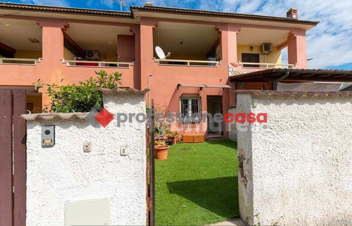 Villa in vendita a Pomezia, 3 locali, prezzo € 175.000 | PortaleAgenzieImmobiliari.it