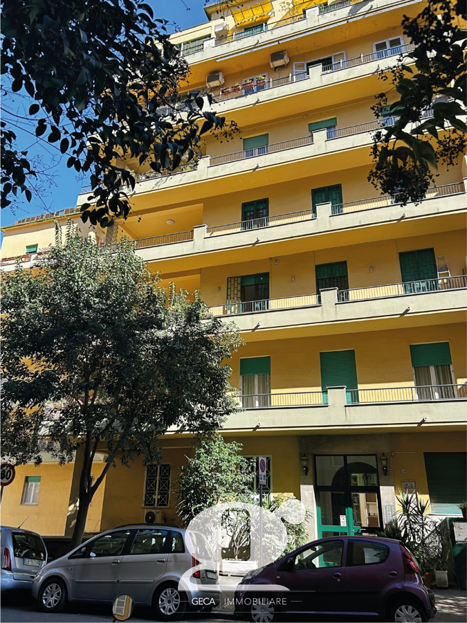 Appartamento in vendita a Napoli, 5 locali, prezzo € 550.000 | PortaleAgenzieImmobiliari.it