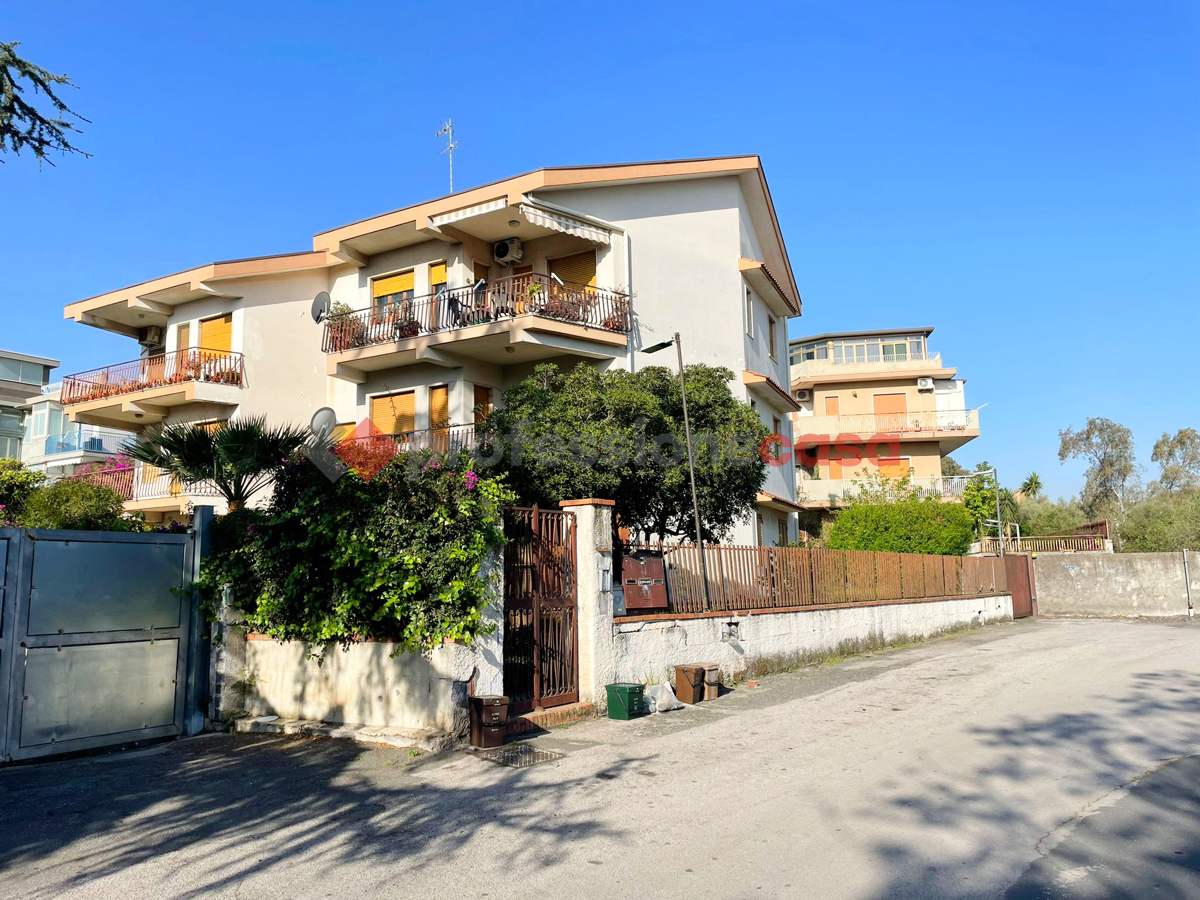 Appartamento in vendita a Aci Castello, 3 locali, prezzo € 270.000 | PortaleAgenzieImmobiliari.it