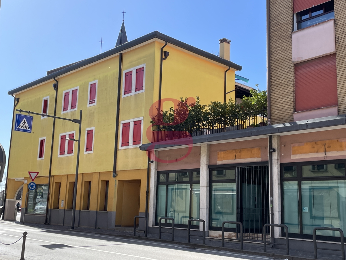 Appartamento in vendita a Monselice, 4 locali, prezzo € 150.000 | PortaleAgenzieImmobiliari.it