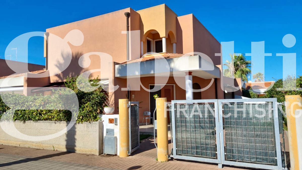 Villa in vendita a Brindisi, 3 locali, prezzo € 160.000 | PortaleAgenzieImmobiliari.it