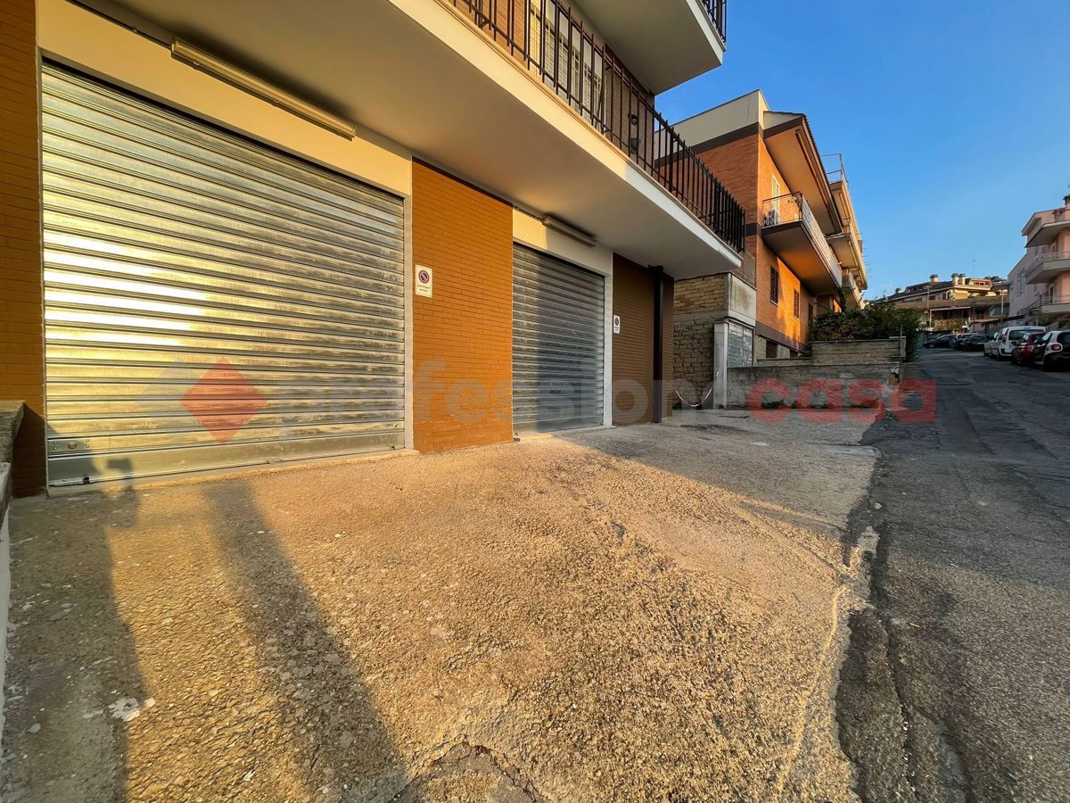 Magazzino in affitto a Monterotondo, 1 locali, prezzo € 400 | PortaleAgenzieImmobiliari.it
