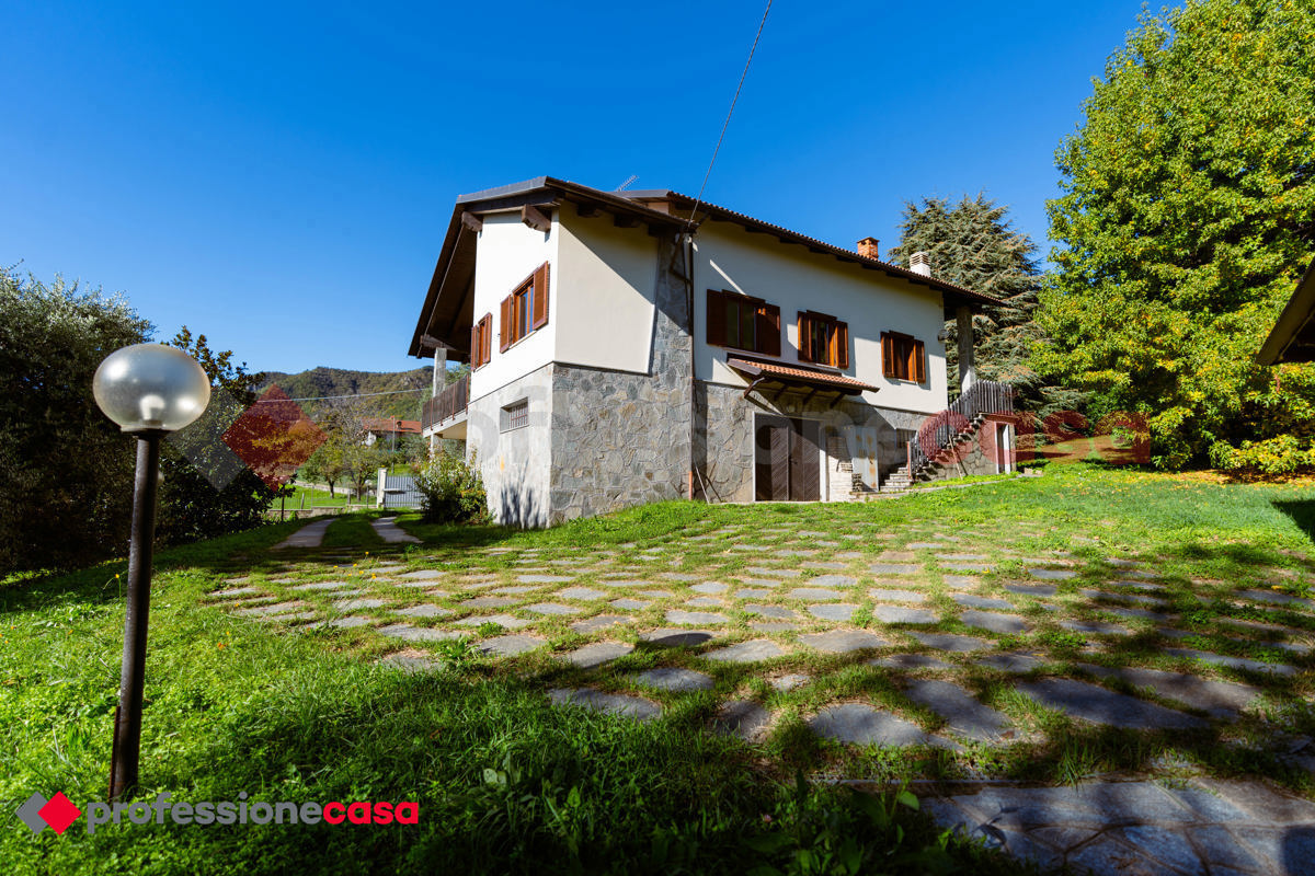 Villa in vendita a Cantalupa, 10 locali, prezzo € 325.000 | PortaleAgenzieImmobiliari.it