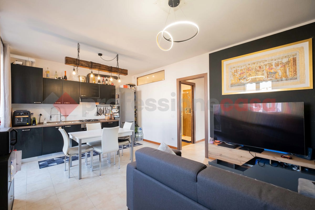 Appartamento in vendita a San Giovanni Lupatoto, 2 locali, prezzo € 155.000 | PortaleAgenzieImmobiliari.it
