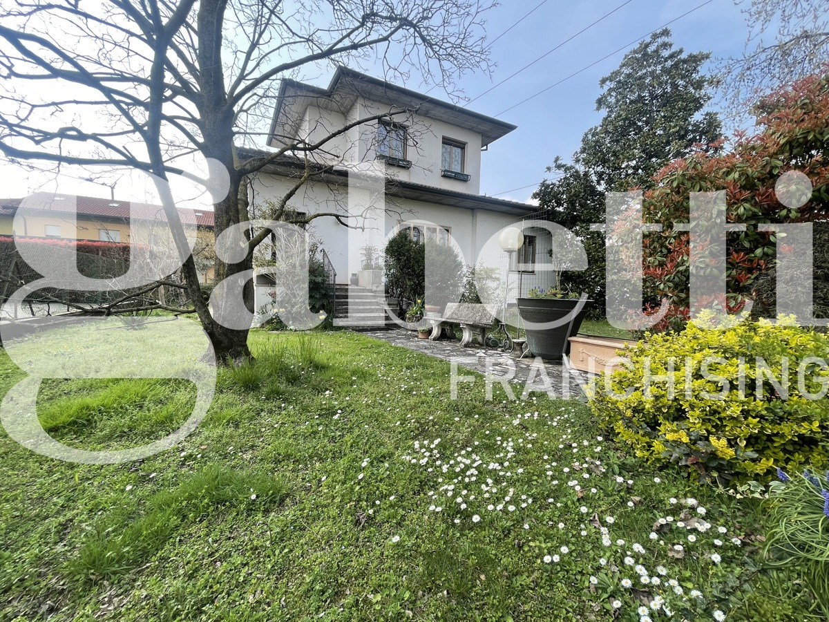 Villa in vendita a Chiari, 4 locali, prezzo € 300.000 | PortaleAgenzieImmobiliari.it