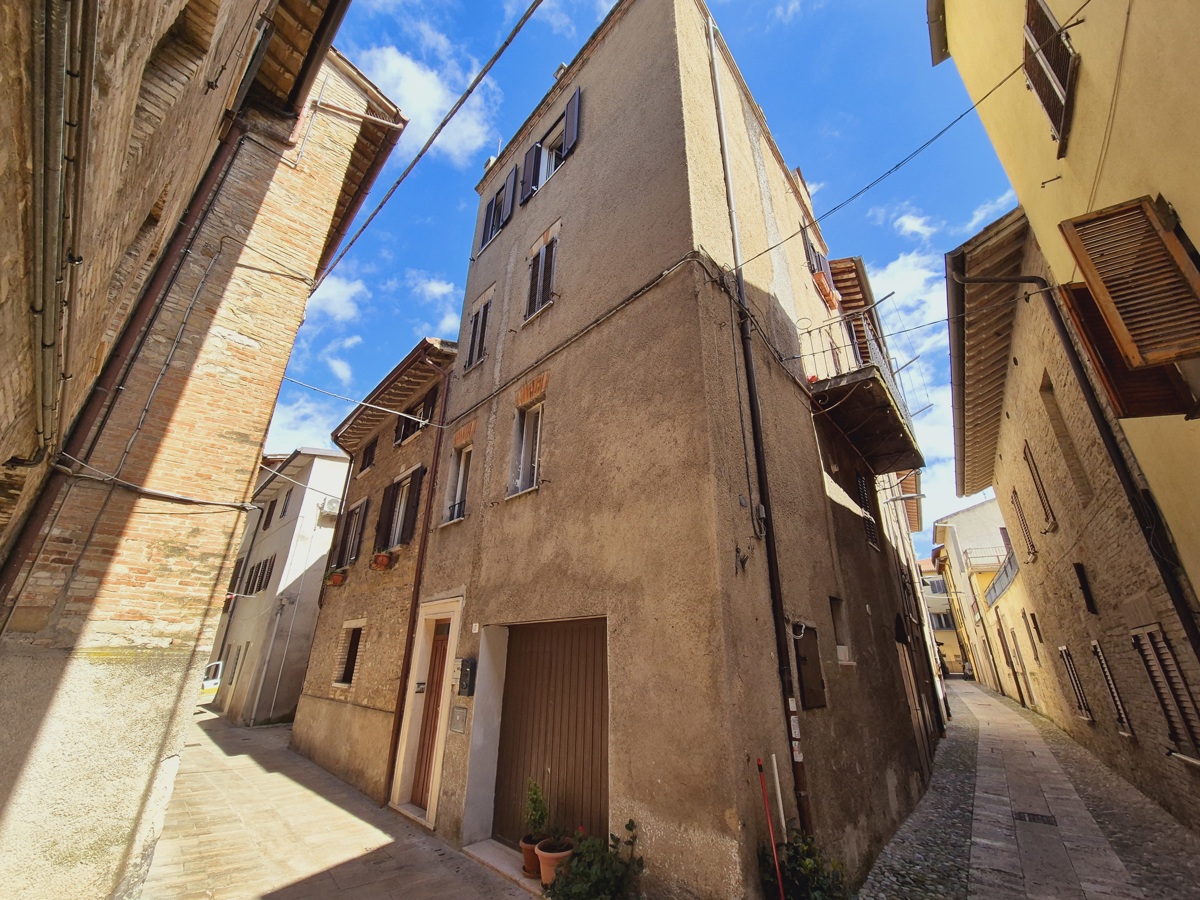 Appartamento in vendita a Bastia Umbra, 3 locali, prezzo € 80.000 | PortaleAgenzieImmobiliari.it