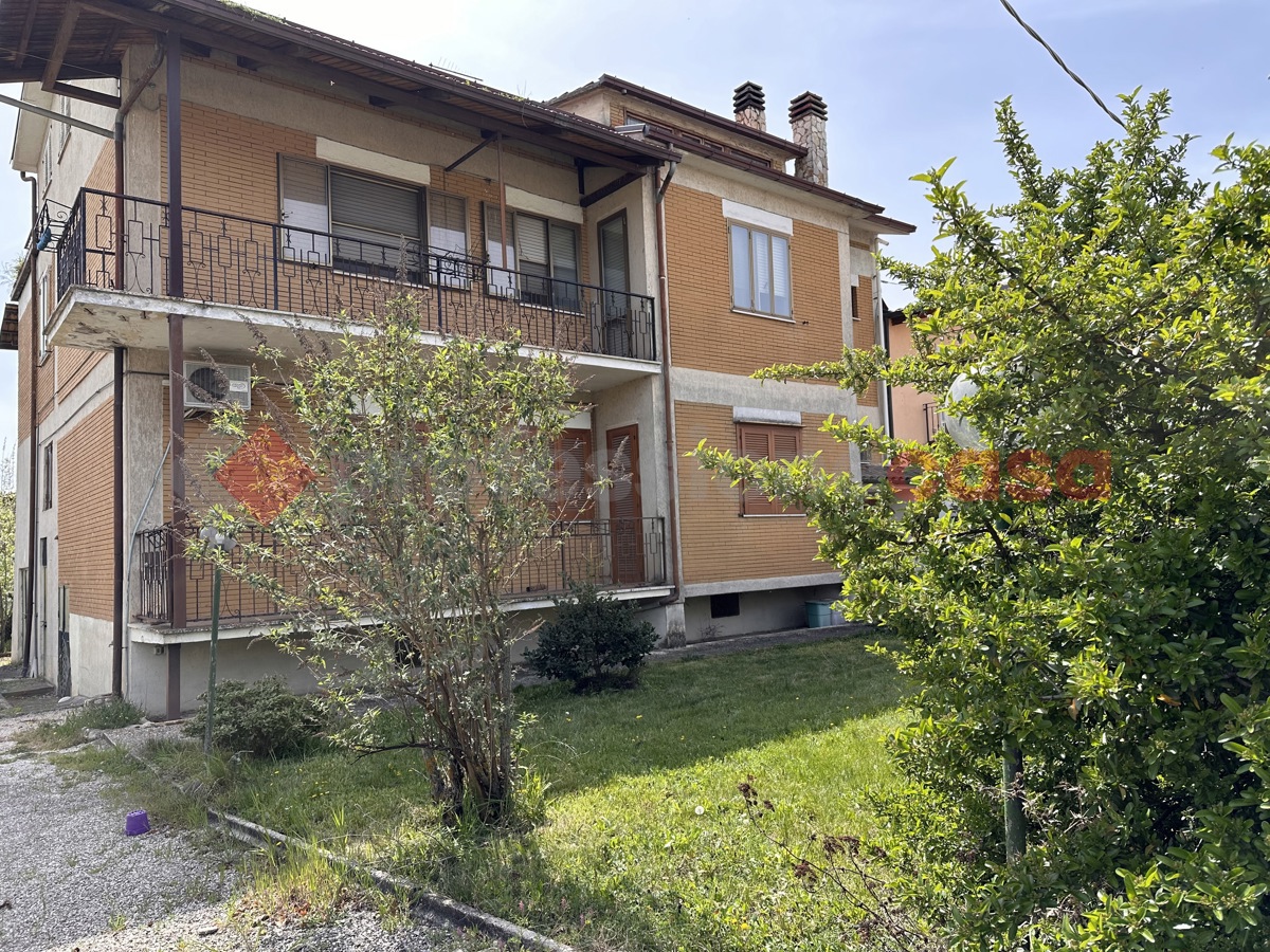 Villa in vendita a Avezzano, 5 locali, Trattative riservate | PortaleAgenzieImmobiliari.it