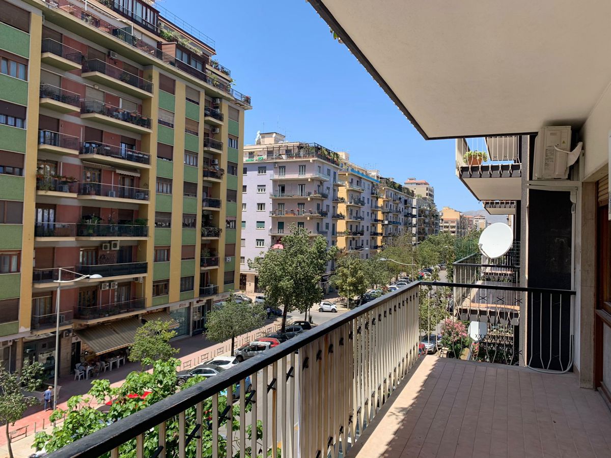 Appartamento in affitto a Palermo, 3 locali, prezzo € 780 | PortaleAgenzieImmobiliari.it