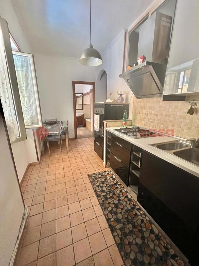 Appartamento in affitto a Pozzuoli, 2 locali, prezzo € 500 | PortaleAgenzieImmobiliari.it
