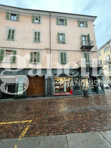 Appartamento in vendita a Biella, 4 locali, prezzo € 165.000 | PortaleAgenzieImmobiliari.it