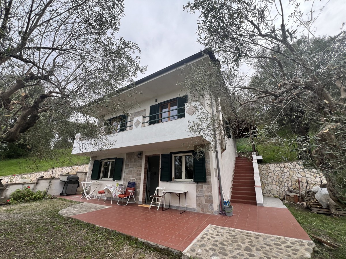 Villa in vendita a Santa Marina, 5 locali, prezzo € 270.000 | PortaleAgenzieImmobiliari.it