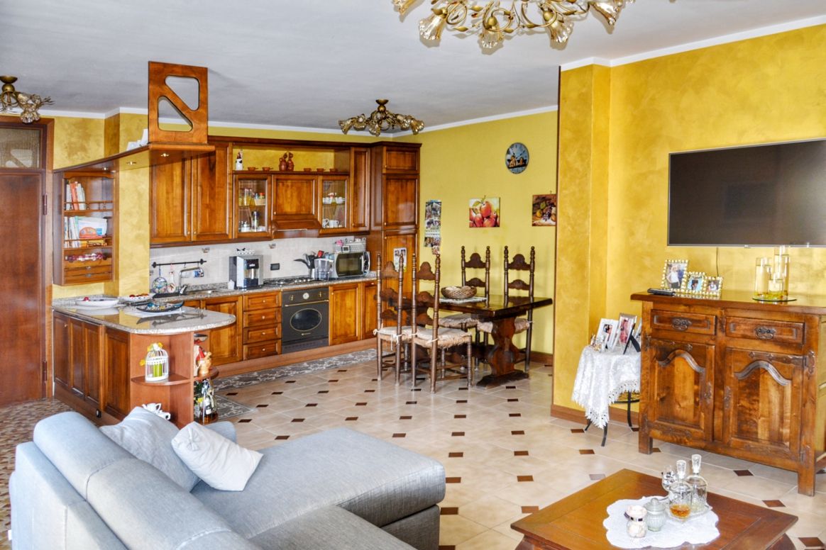 Appartamento in vendita a Cona, 6 locali, prezzo € 80.000 | PortaleAgenzieImmobiliari.it