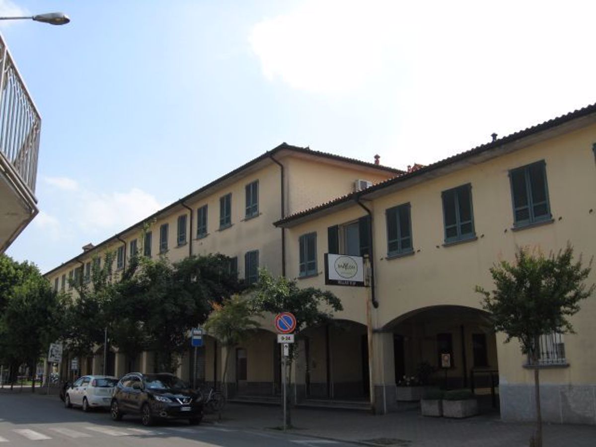 Ufficio / Studio in vendita a Castelleone, 10 locali, prezzo € 450.000 | CambioCasa.it