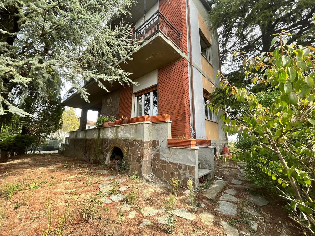 Villa in vendita a Canneto Pavese, 5 locali, prezzo € 135.000 | PortaleAgenzieImmobiliari.it