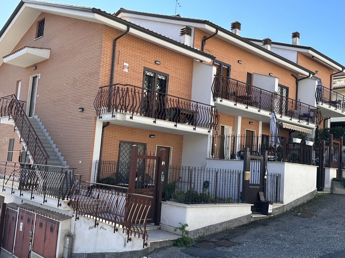 Appartamento in vendita a Fonte Nuova, 2 locali, prezzo € 108.000 | CambioCasa.it