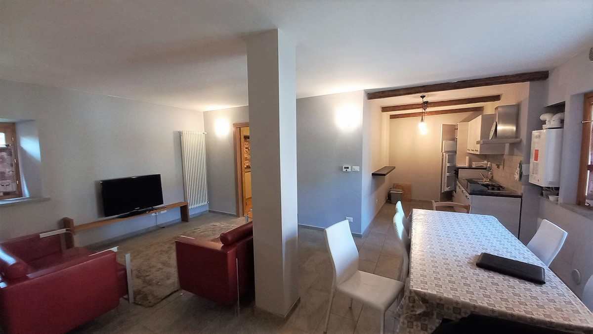Appartamento in vendita a Oulx, 3 locali, prezzo € 148.000 | PortaleAgenzieImmobiliari.it
