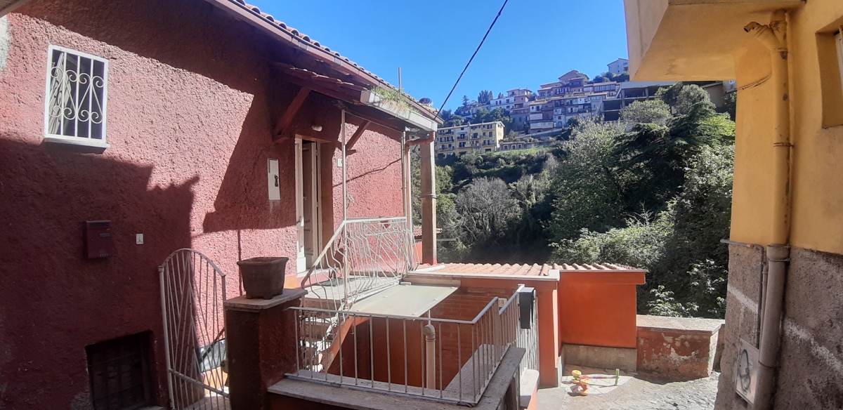 Appartamento in vendita a Rocca di Papa, 2 locali, prezzo € 60.000 | CambioCasa.it