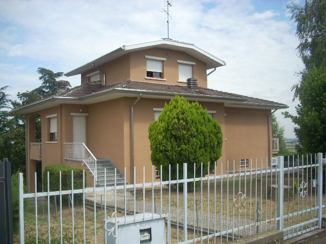 Villa in vendita a Corvino San Quirico, 5 locali, prezzo € 270.000 | PortaleAgenzieImmobiliari.it