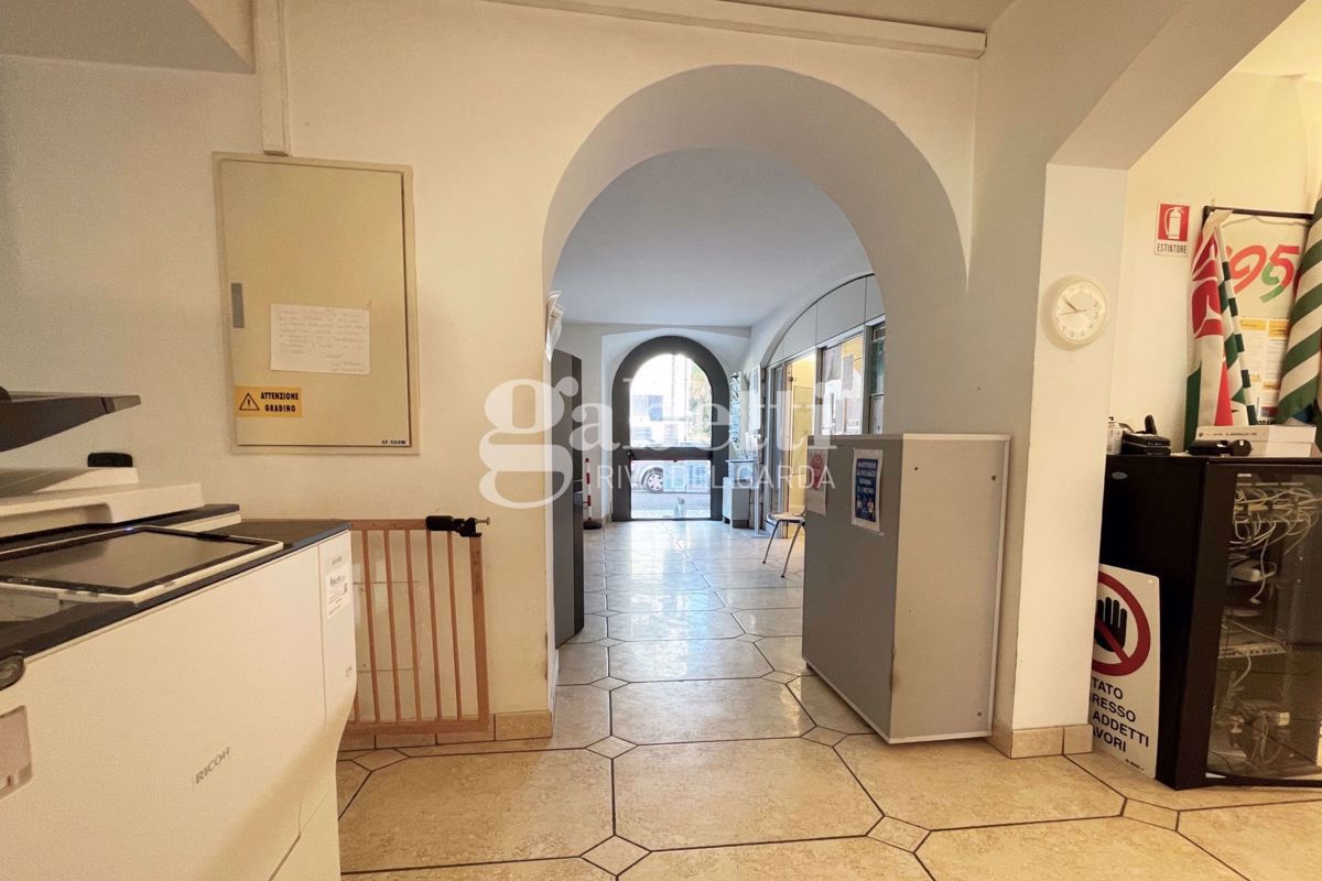 Ufficio / Studio in affitto a Riva del Garda, 5 locali, prezzo € 2.200 | PortaleAgenzieImmobiliari.it