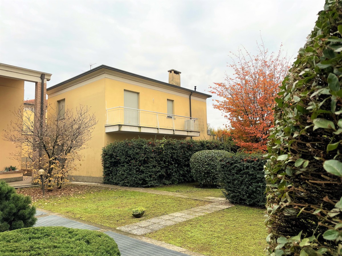 Appartamento in vendita a Figino Serenza, 3 locali, prezzo € 161.000 | PortaleAgenzieImmobiliari.it