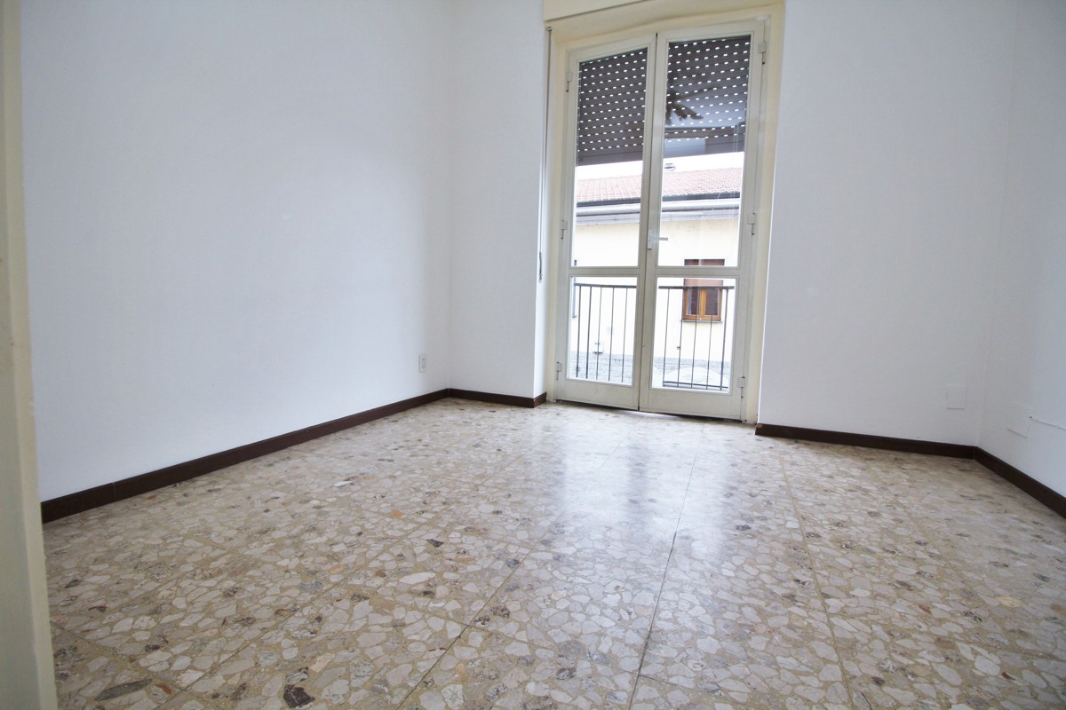 Appartamento in vendita a Legnano, 2 locali, prezzo € 118.000 | PortaleAgenzieImmobiliari.it