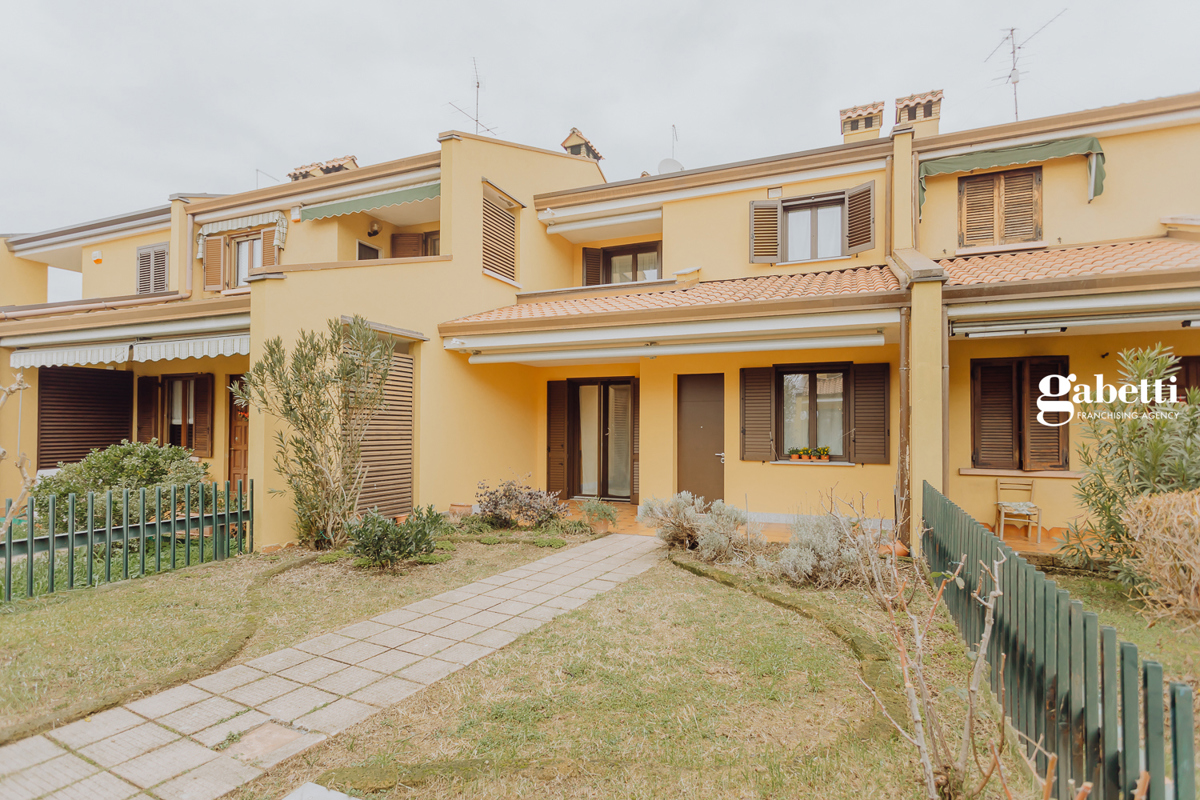 Villa in vendita a Paderno d'Adda, 4 locali, prezzo € 325.000 | PortaleAgenzieImmobiliari.it