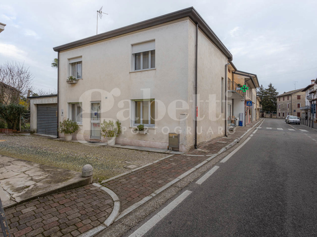 Villa in vendita a Teglio Veneto, 3 locali, prezzo € 115.000 | PortaleAgenzieImmobiliari.it