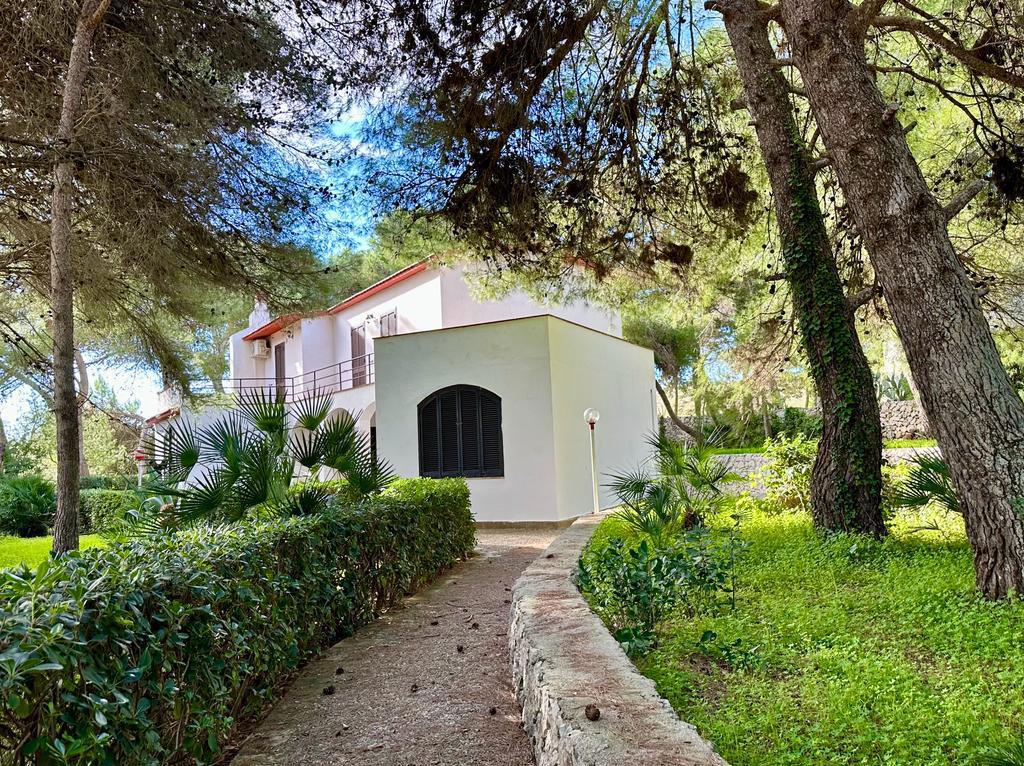 Villa in vendita a Santa Cesarea Terme, 5 locali, prezzo € 300.000 | CambioCasa.it