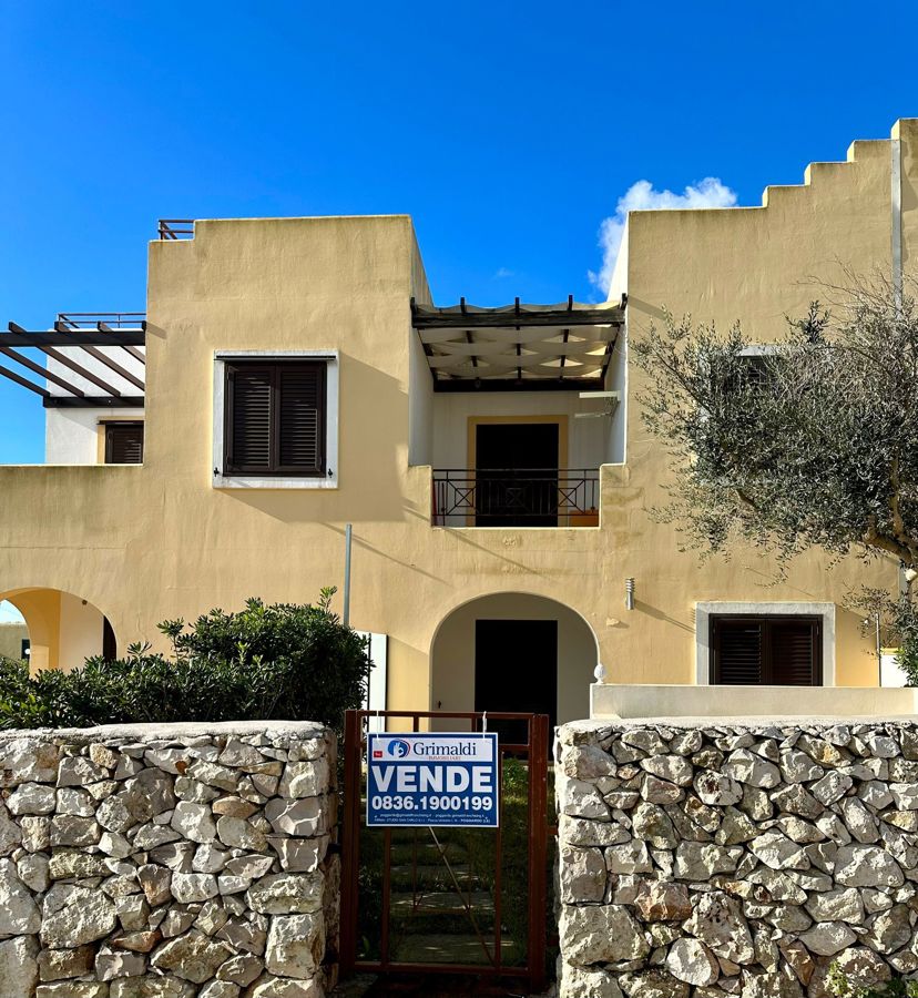 Appartamento in vendita a Santa Cesarea Terme, 3 locali, prezzo € 135.000 | CambioCasa.it