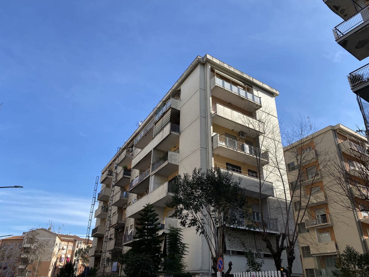 Appartamento in vendita a Roma, 4 locali, zona Zona: 12 . Cinecittà,Don Bosco, Lucrezia Romana, prezzo € 295.000 | CambioCasa.it