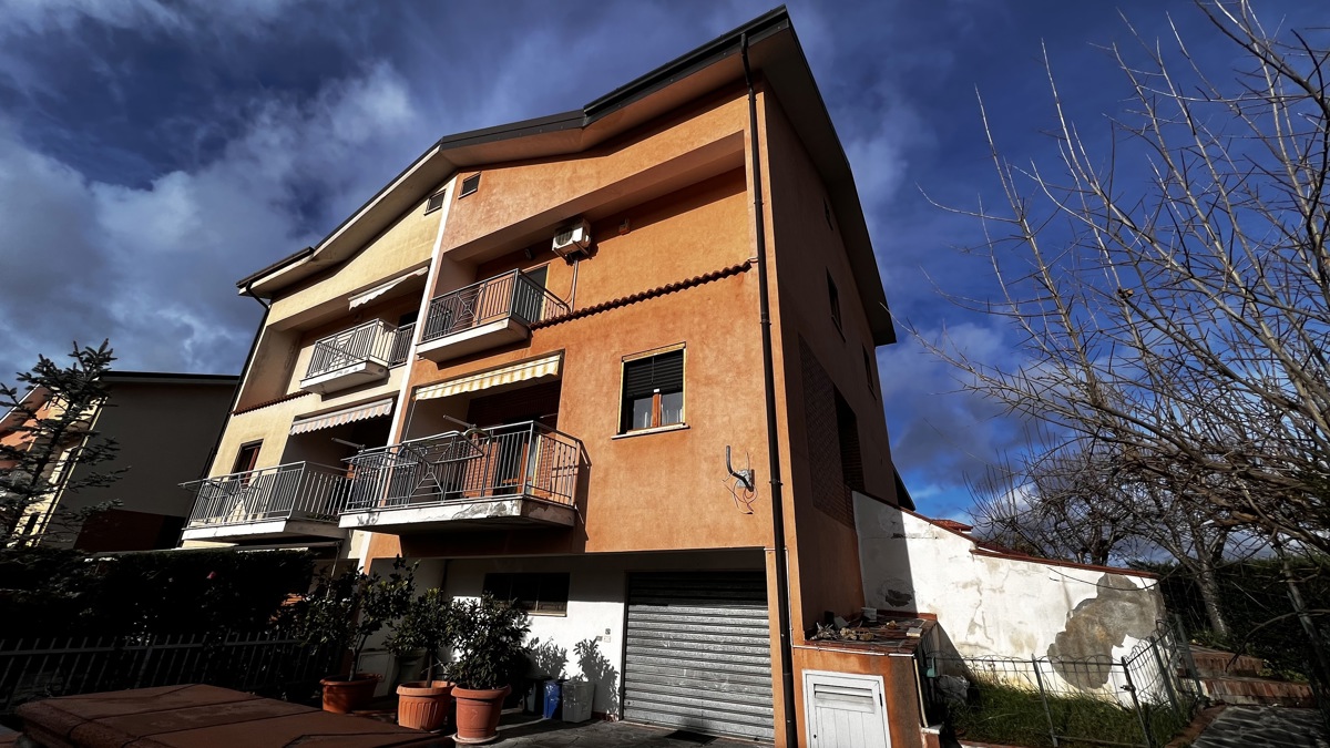 Villa Bifamiliare in vendita a Dipignano, 9999 locali, prezzo € 120.000 | PortaleAgenzieImmobiliari.it
