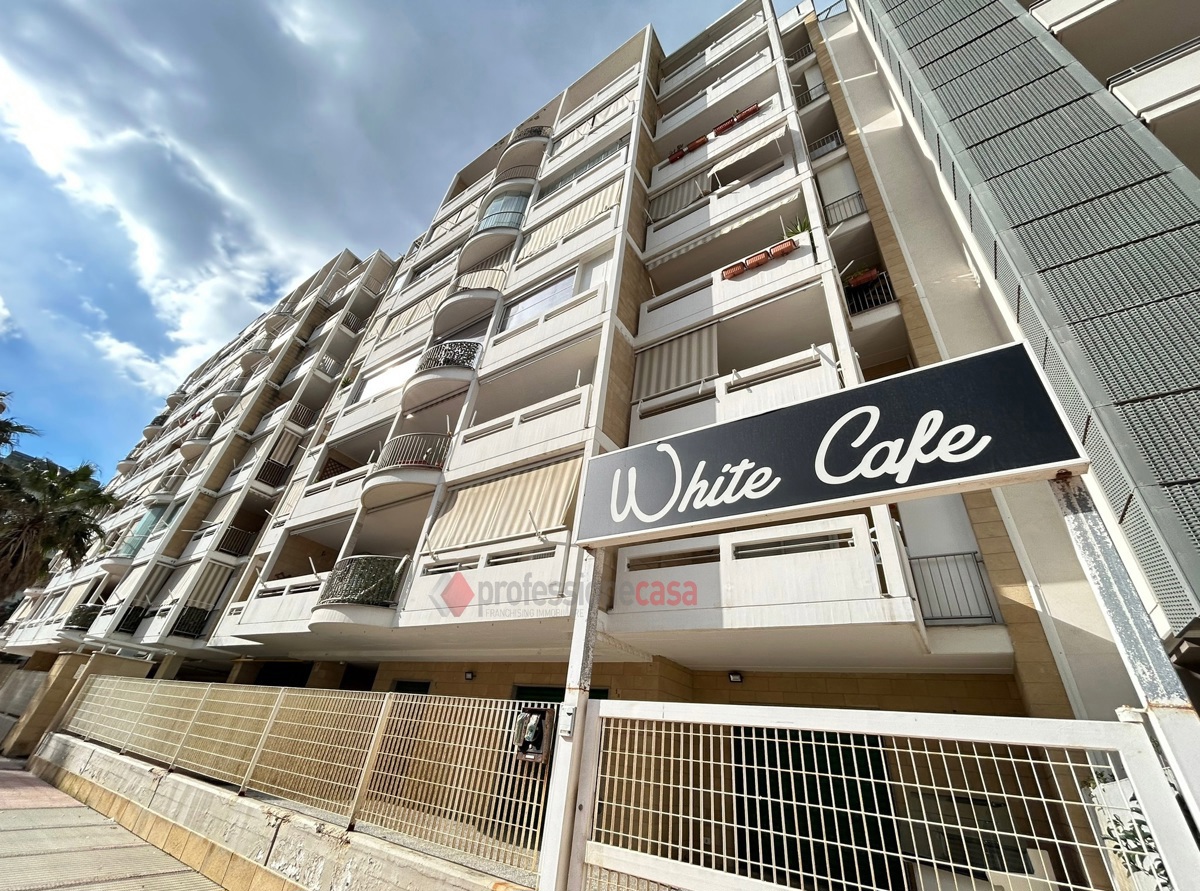 Appartamento in affitto a Bari, 9999 locali, zona Località: S. Girolamo, prezzo € 1.500 | PortaleAgenzieImmobiliari.it