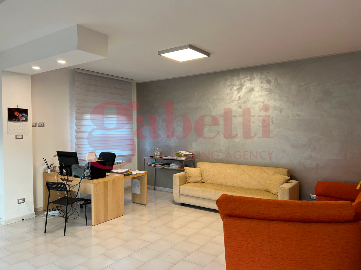 Ufficio / Studio in vendita a Venafro, 3 locali, prezzo € 70.000 | PortaleAgenzieImmobiliari.it