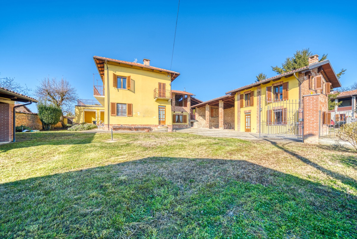 Rustico / Casale in vendita a Montiglio Monferrato, 5 locali, prezzo € 288.000 | PortaleAgenzieImmobiliari.it