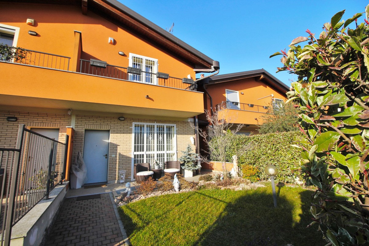 Villa a Schiera in vendita a Marnate, 4 locali, prezzo € 330.000 | PortaleAgenzieImmobiliari.it