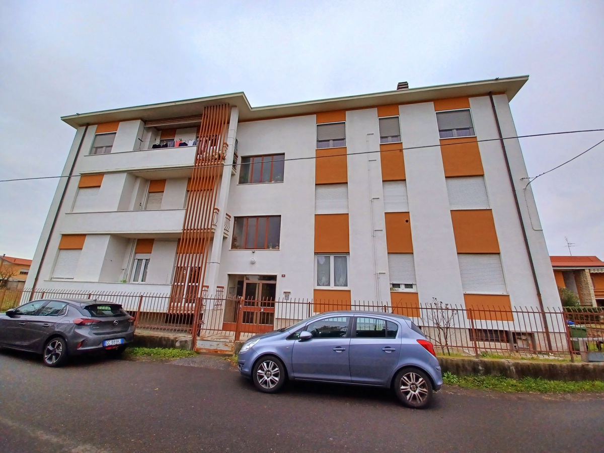 Appartamento in vendita a Inveruno, 3 locali, prezzo € 75.000 | PortaleAgenzieImmobiliari.it