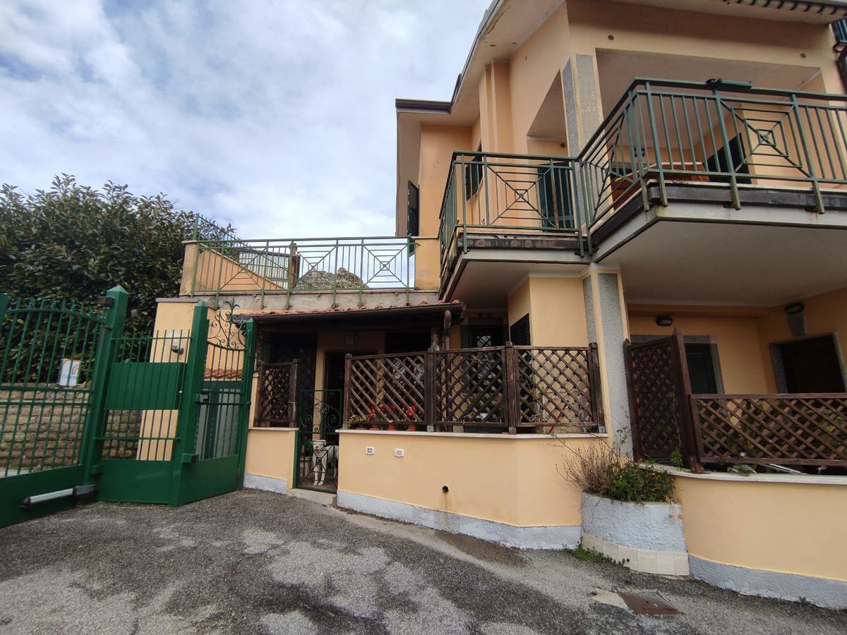Appartamento in vendita a Rocca Priora, 2 locali, prezzo € 100.000 | CambioCasa.it