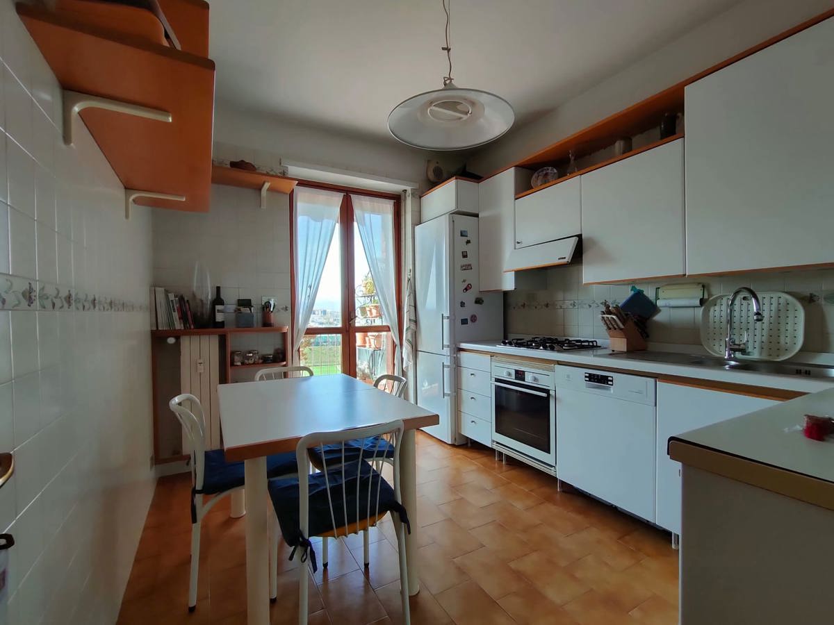 Appartamento in affitto a Beinasco, 4 locali, prezzo € 600 | PortaleAgenzieImmobiliari.it
