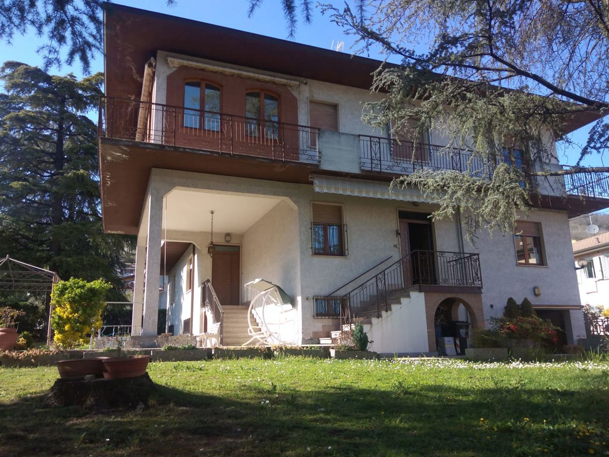Appartamento in vendita a Lugagnano Val D'Arda, 5 locali, prezzo € 300.000 | PortaleAgenzieImmobiliari.it