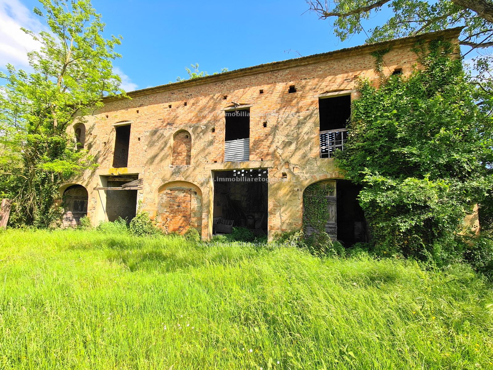 Rustico / Casale in vendita a Castelfiorentino, 8 locali, prezzo € 115.000 | PortaleAgenzieImmobiliari.it