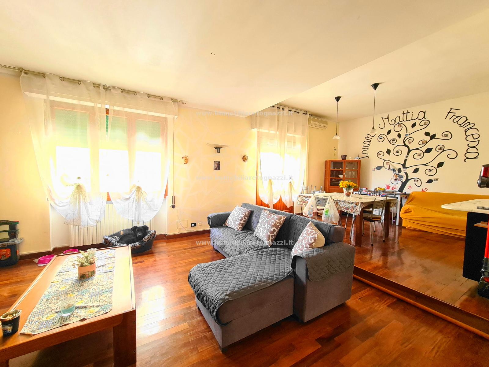 Appartamento in vendita a Certaldo, 4 locali, prezzo € 135.000 | PortaleAgenzieImmobiliari.it